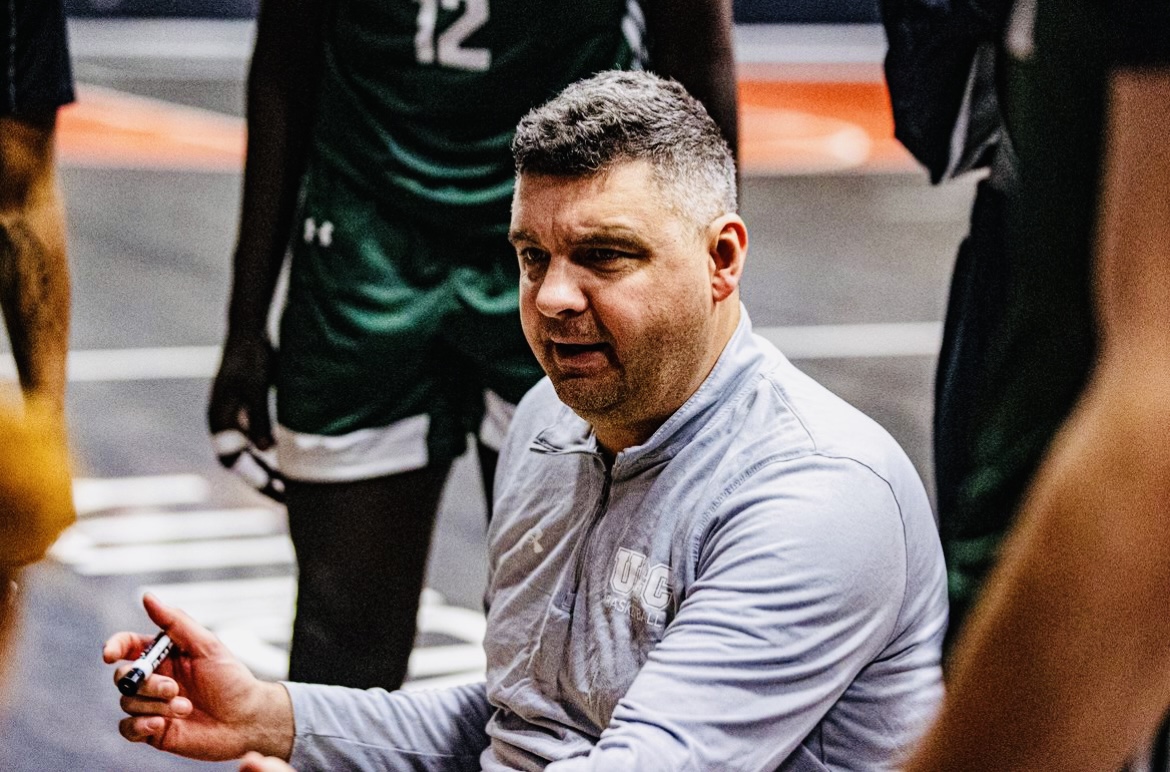 Coach Leeworthy Brings up 200 Career Wins