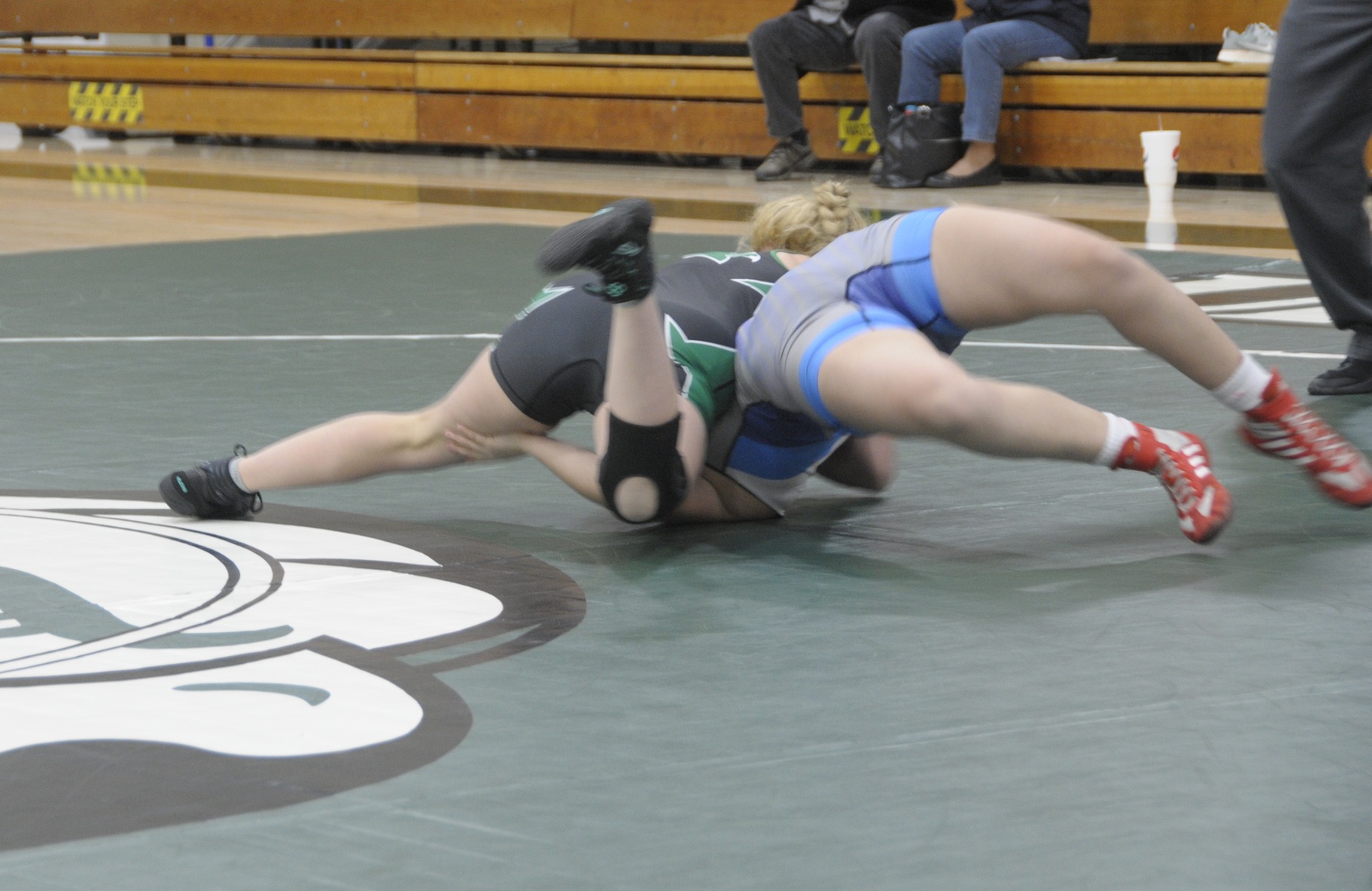 Women's Wrestling Downs SWOCC and Gray's Harbor, Drops Dual to SOU